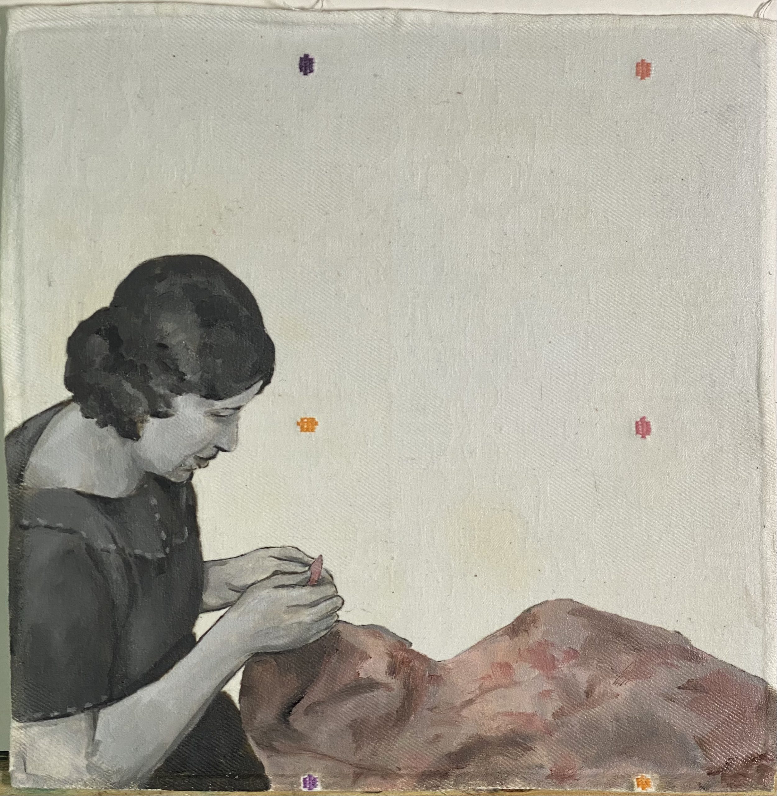 Isabel Gil. “The sewing girl” - Autora original: Mabel Frances Layng. Óleo en servilleta bordada por Cristina Sánchez Pendón - Donación de David, Lorena y Cristina Bahamonde Sánchez.