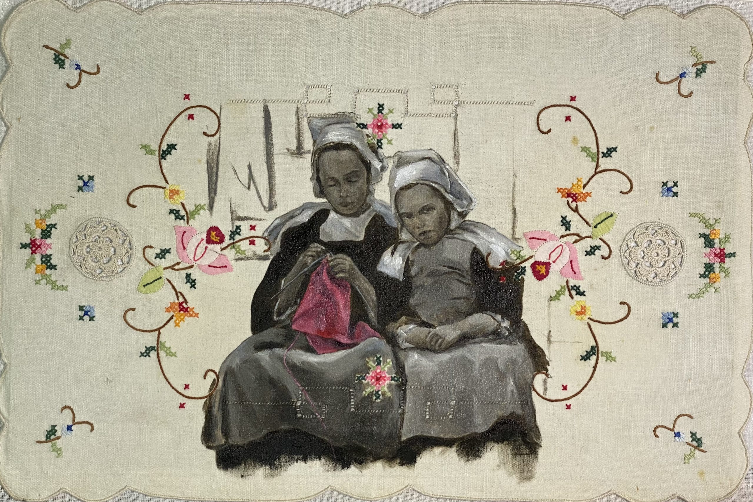 Isabel Gil. “Brittany Children” Autora original: Enella Benedict. Óleo en servilleta bordada, bordadora desconocida, donación de Ángela Sánchez